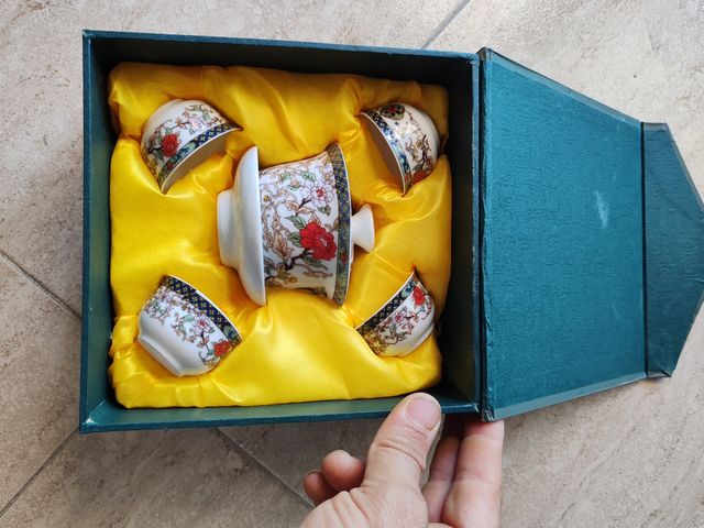 Juego té porcelana - 1 tetera + 4 tazas