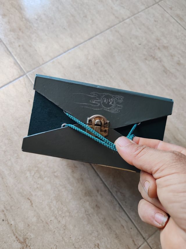 Juego té porcelana - 1 tetera + 4 tazas