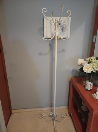 Perchero beige metal forja