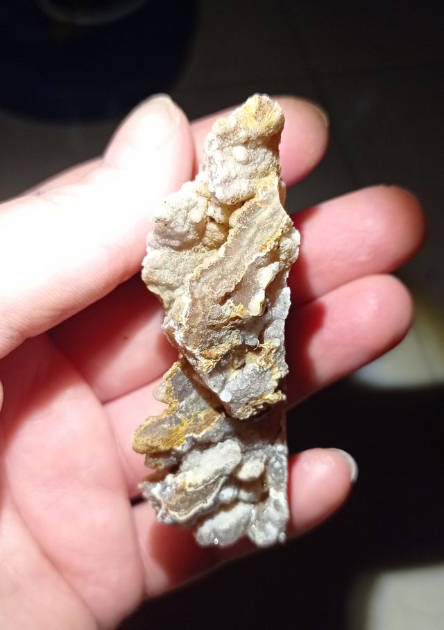 Calcedonio brillante 45 grammi.