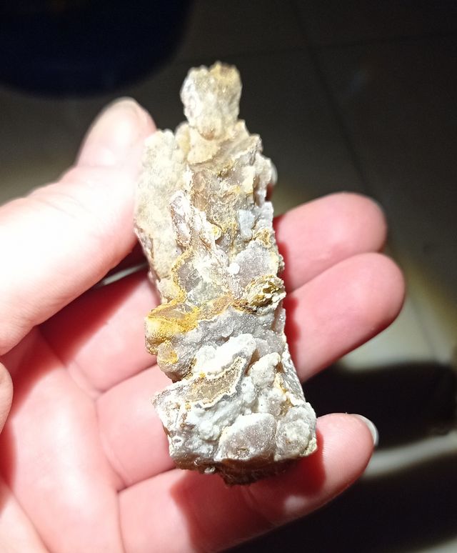 Calcedonio brillante 45 grammi.