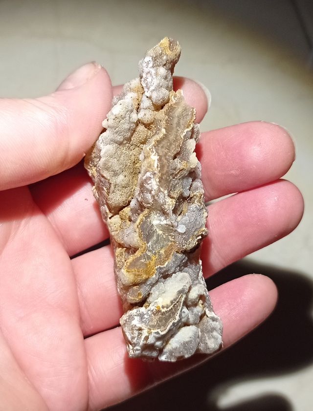 Calcedonio brillante 45 grammi.