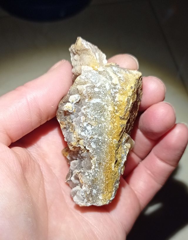 Calcedonio brillante 45 grammi.