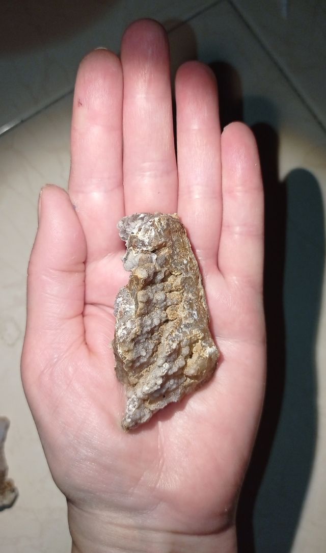 Calcedonio brillante 45 grammi.