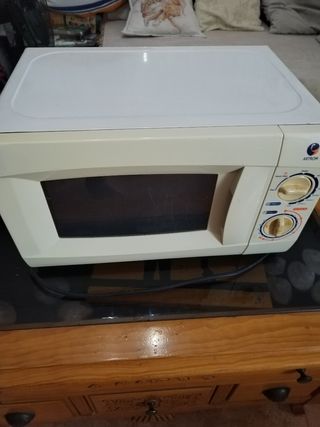 Microondas ARTROM 17L - Blanco