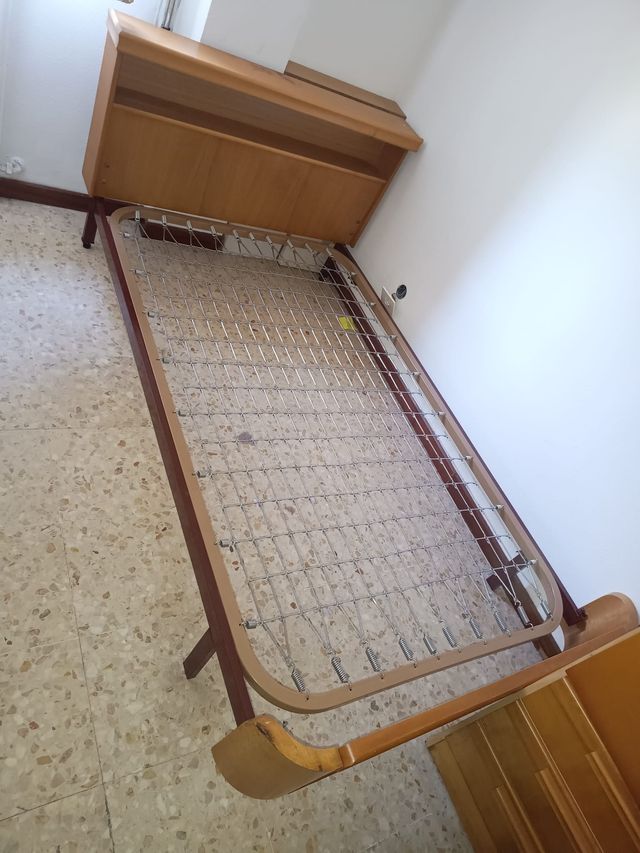 Cama individual madera con colchón con cabe