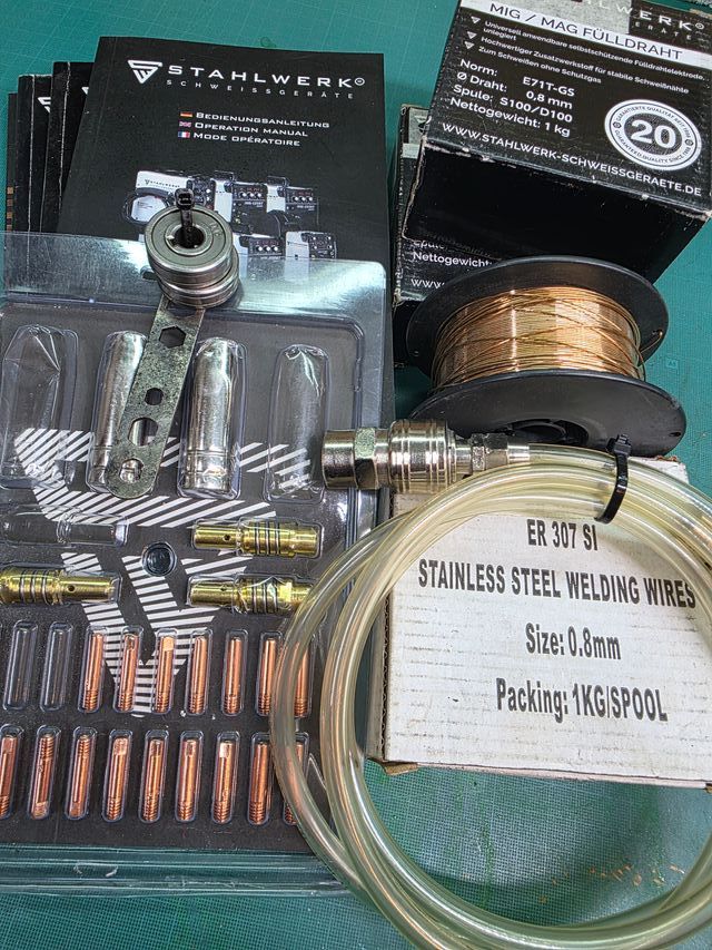 Soldadora MIG-200ST + consumibles