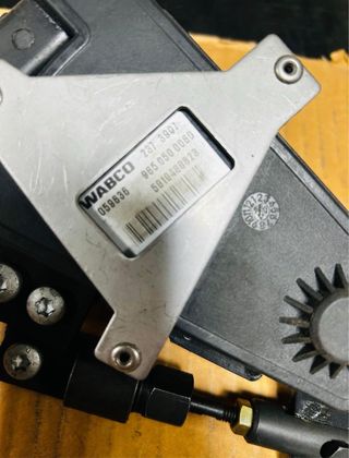 Pedal acelerador camion  Renault Midlum Premium