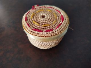 Joyero / cajita artesanal tejida a mano