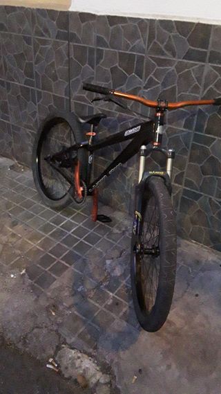  Dirt Jump Rocky Mountain