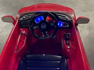 Coche eléctrico infantil Audi R8
