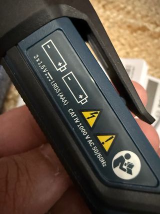 Voltímetro PROFESIONAL BOSCH  GVD 1000-17