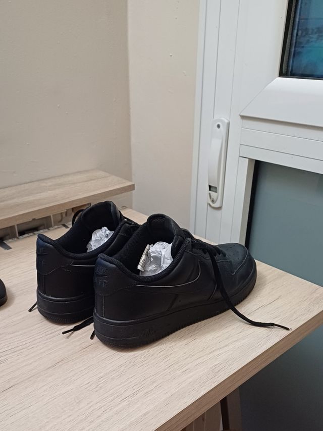 Nike Air Force 1 negras - Talla 43