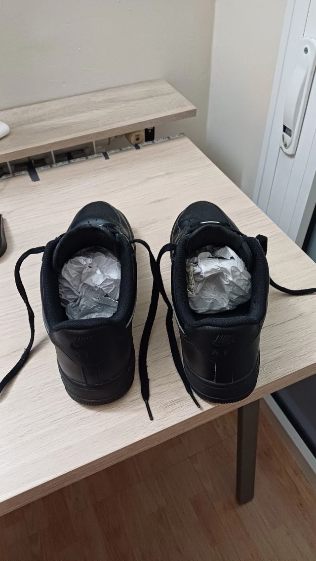 Nike Air Force 1 negras - Talla 43