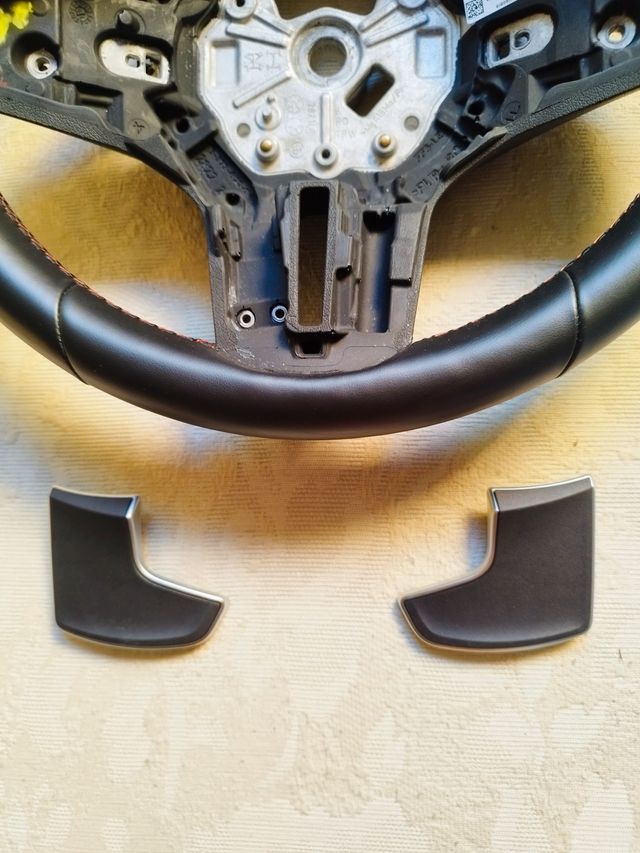 Volante BMW pelle cuciture rosse