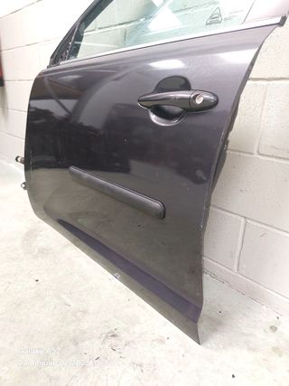 Puerta delantera izquierda Kia Sportage de 2014