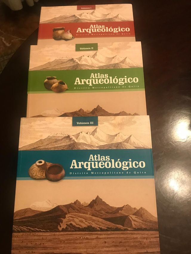 Lote 7 libros arqueología y culturas del Ecuador