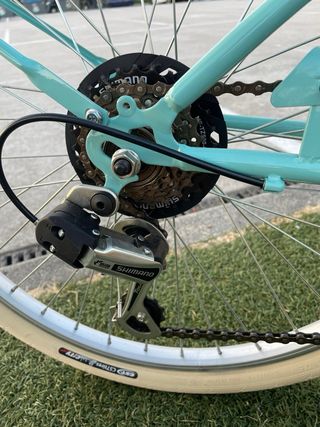 Bicicleta Capri Victoria c/ cesta mimbre