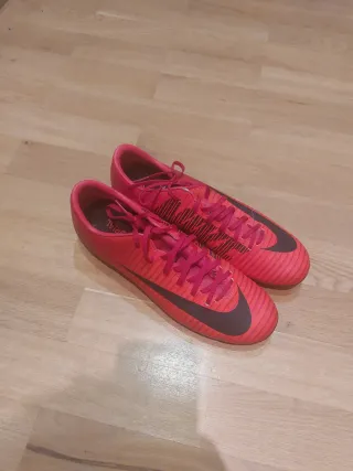 Zapatillas Nike Mercurial rojas