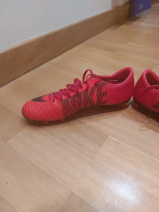 Zapatillas Nike Mercurial rojas