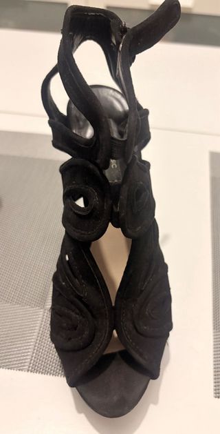 Tacones negros Zara - Taconazo ante
