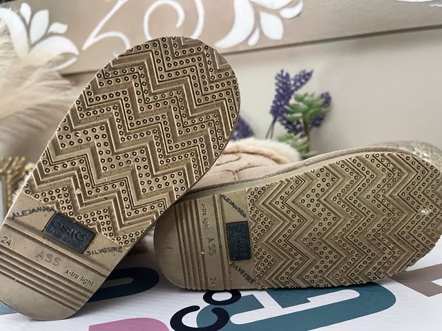 Botas Ugg con brillantes niña Talla 24.