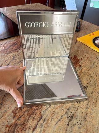 Expositor Giorgio Armani - Plata