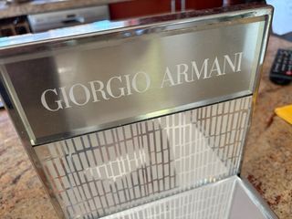 Expositor Giorgio Armani - Plata