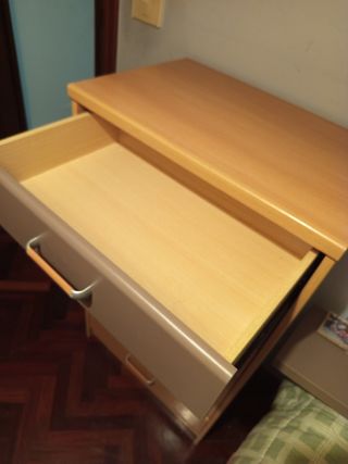 Se vende cajonera de 6 cajones.