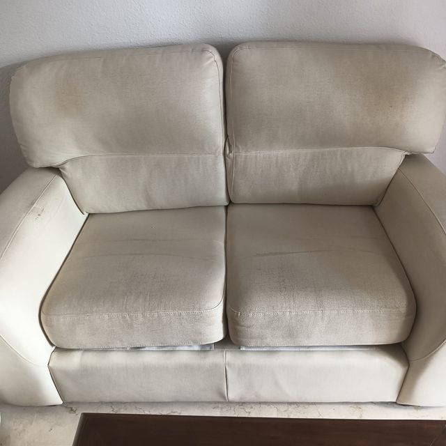 Dos Sofás piel beige 2 plazas