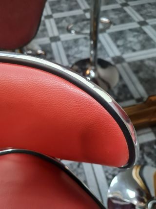 2 Taburetes rojos metal cuero sintético