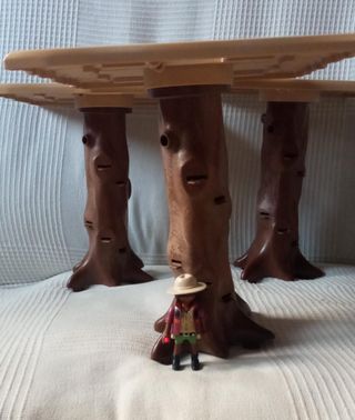 Playmobil: Casa árbol - 3 troncos y base asterix. 