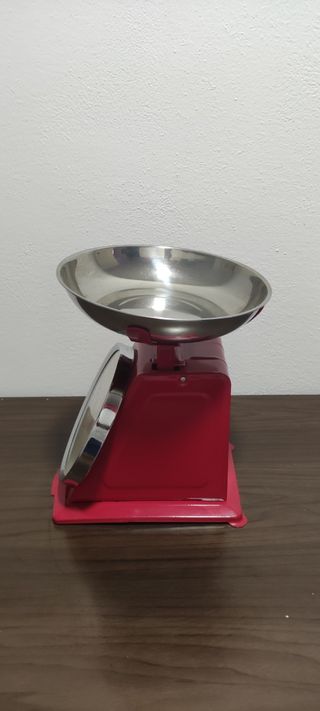 Bilancia cucina Brandani rossa