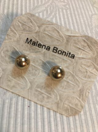 Pendientes Bolitas doradas -Malena Bonita -