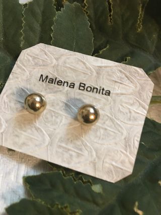 Pendientes Bolitas doradas -Malena Bonita -