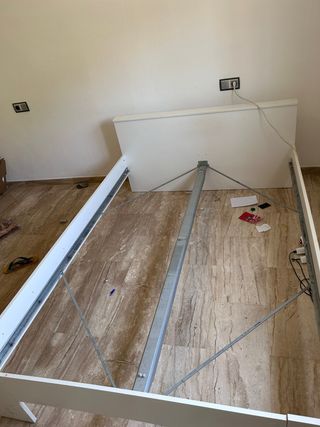 Cama blanca 140cm - sin colchón