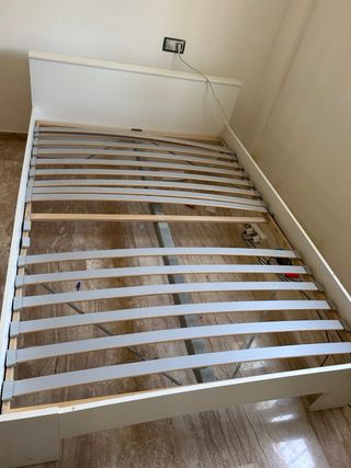 Cama blanca 140cm - sin colchón