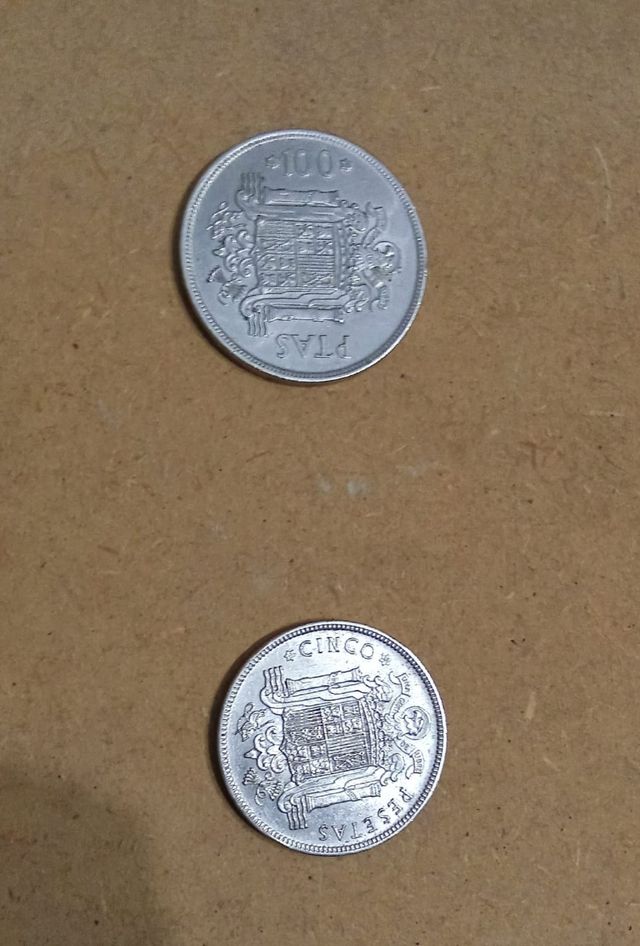 Monedas España: 5 y 100 pesetas