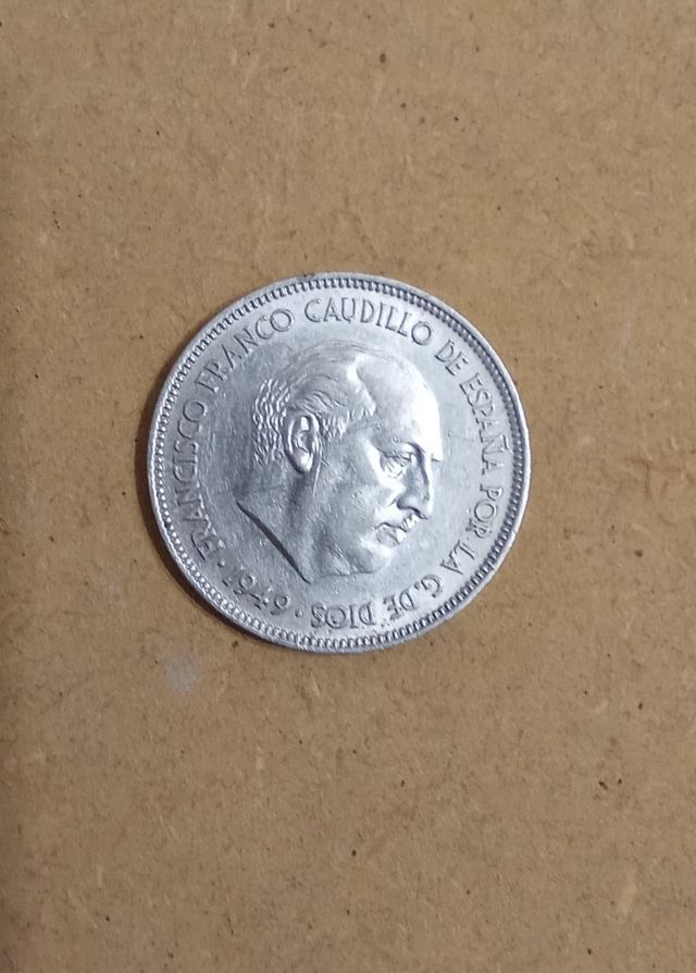 Monedas España: 5 y 100 pesetas