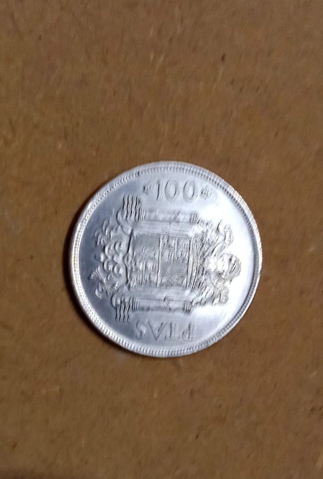 Monedas España: 5 y 100 pesetas