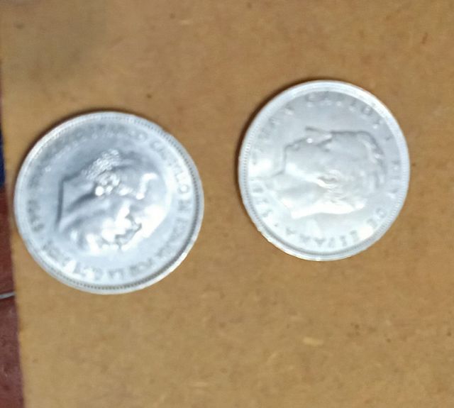 Monedas España: 5 y 100 pesetas