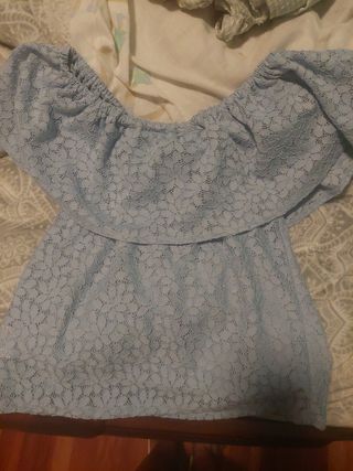 Blusa de encaje azul