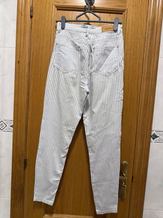 Pantalones pitillo Stradivarius