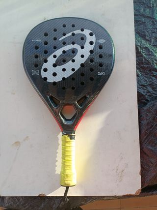 Servicio de reparación de palas de pádel.
