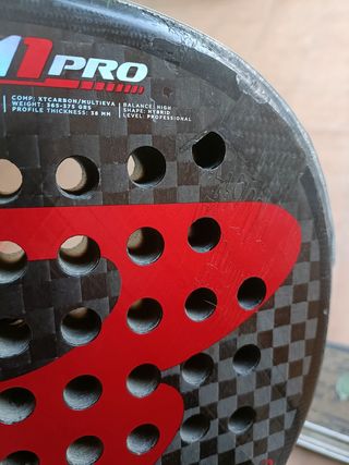 Servicio de reparación de palas de pádel.
