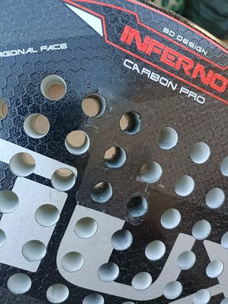 Servicio de reparación de palas de pádel.

