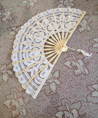 Abanico encaje blanco