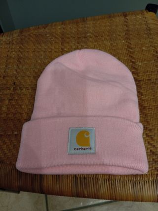 Cappello Carhartt rosa invernale