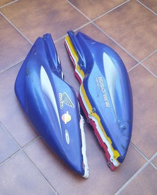 Carcasas Laterales Yamaha Aerox