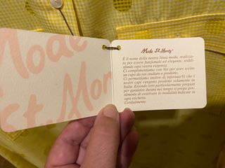 Camicia a pois gialla, manica lunga